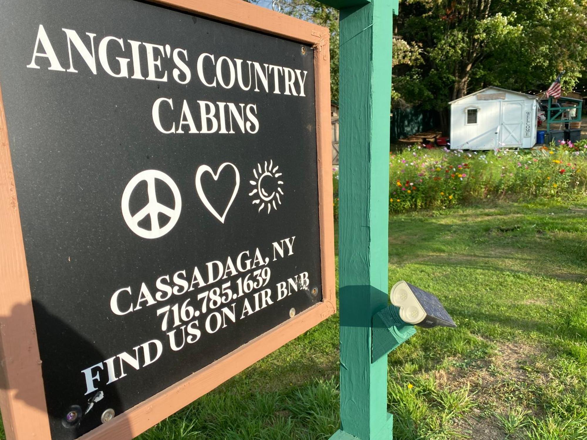 Angie's Country Non Electric Rustic In The Woods Provide The Linens Self Check In Access To Hot Shared Hot Tub Campeggio